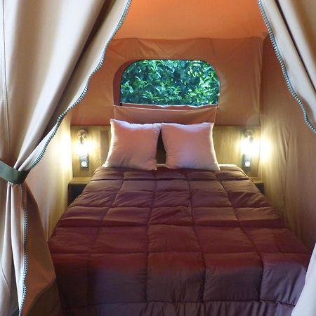 Camping Le Clos De La Lere Cayriech Exterior photo